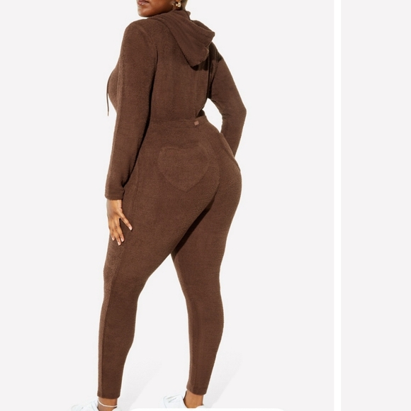 Pet Me Heart Pocket Onesie - Picture 5 of 10